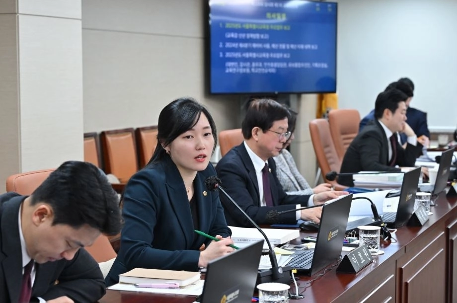 질의하는 이효원 의원