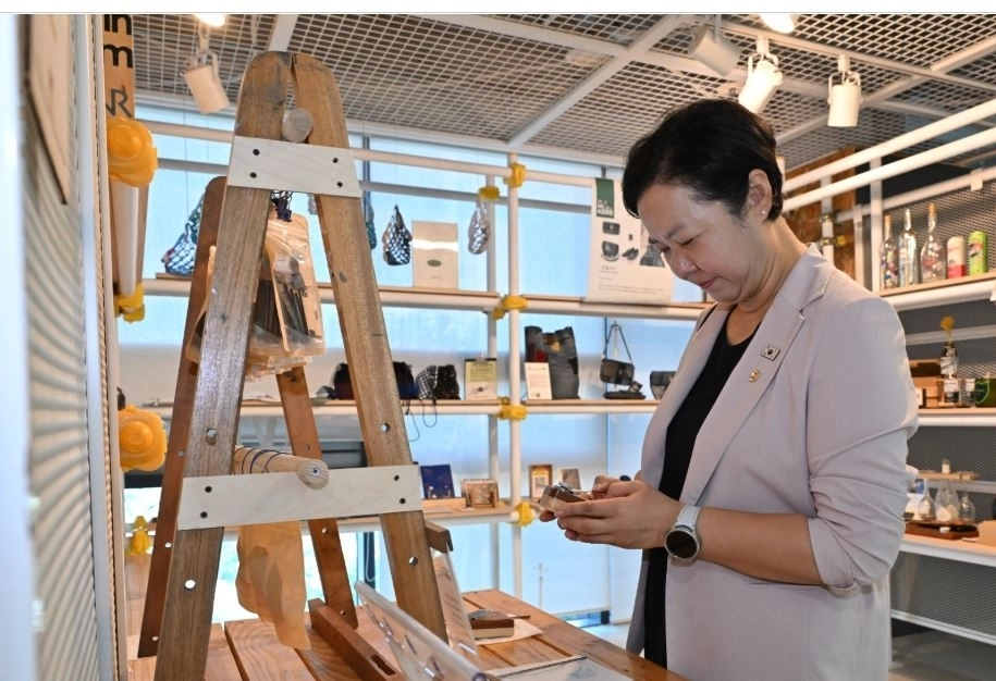 지난 3일 성동구에 소재한 서울새활용플라자를 현장방문을 실시한 이민옥 의원