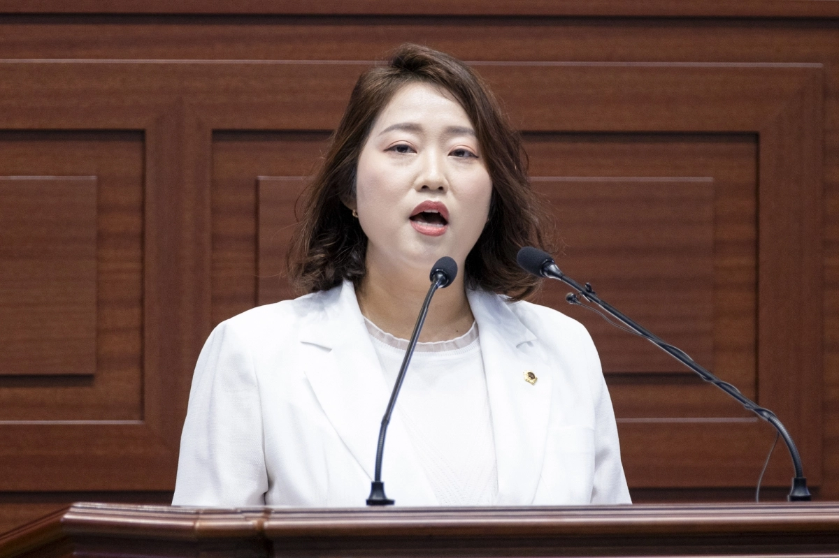 4일 제357회 임시회 제2차 본회의에서 5분 자유발언을 하는 박채아 의원. 경북도의회 제공