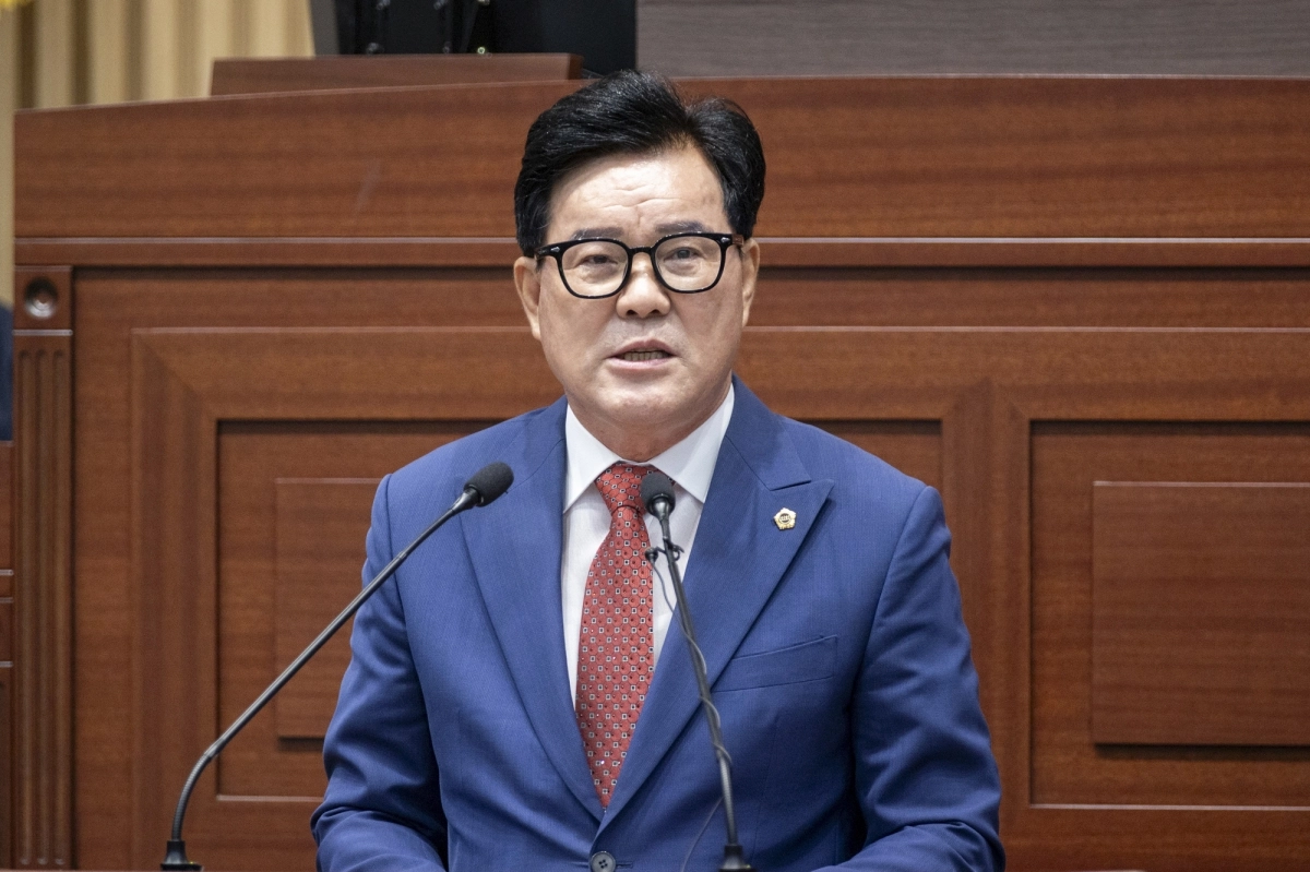 4일 열린 제357회 경북도의회 임시회 제2차 본회의에서 5분 자유발언을 하는 윤승오 의원. 경북도의회 제공