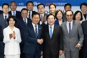 중기 만난 정청래, 암참 찾은 장동혁