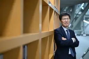 “김정은, 중러 든든한 뒷배 얻어… 북미 협상 등 공세적 외교 펼칠 것”