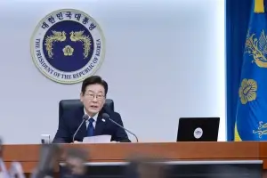 이 대통령 “외국인 노동자 부당대우·임금체불 실태조사 하라”