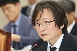 與 “대한항공 합병 조건 불이행 땐 취소”…주병기 “검토하겠다”