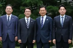 대통령실 “美구금 한국인 근로자 석방교섭 마무리…전세기 준비”