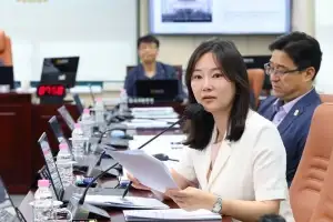 윤영희 서울시의원 “고척스카이돔서 ‘못’ 발견··· 선수 안전은 타협 불가”