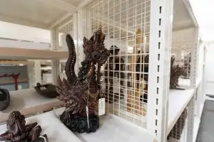 “아시아 보물은 쌓이는데 창고가 없다”