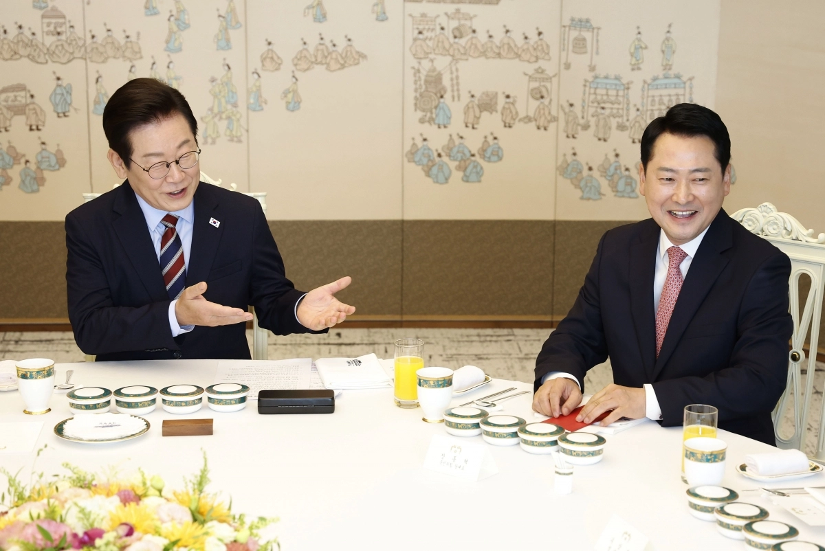 이재명 대통령과 장동혁 국민의힘 대표