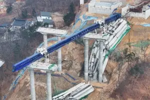 10명 사상 안성 교각 붕괴는 ‘인재’···경찰·노동부, 공사 관계자 5명 구속영장 신청