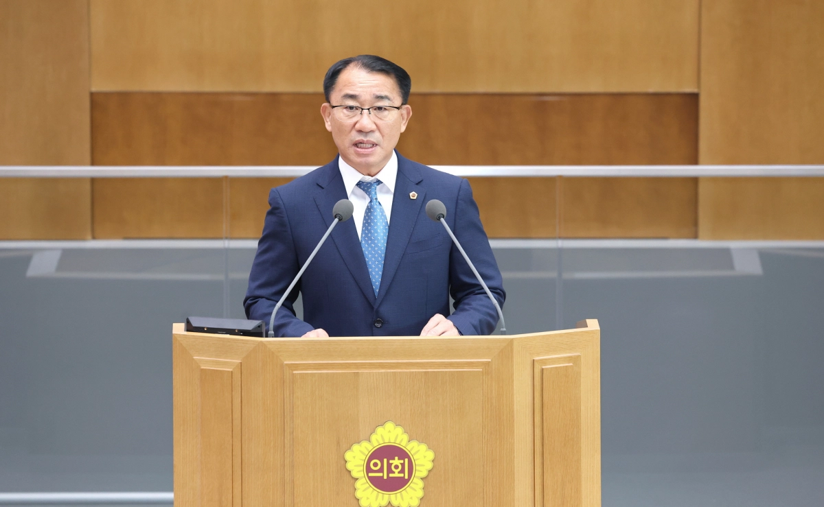 김선영 부위원장(경제노동위원회, 도청 예산결산특별위원회)은 9월 8일 제386회 임시회 제2차 본회의에서 도정질문을 하고 있다. (사진=경기도의회)