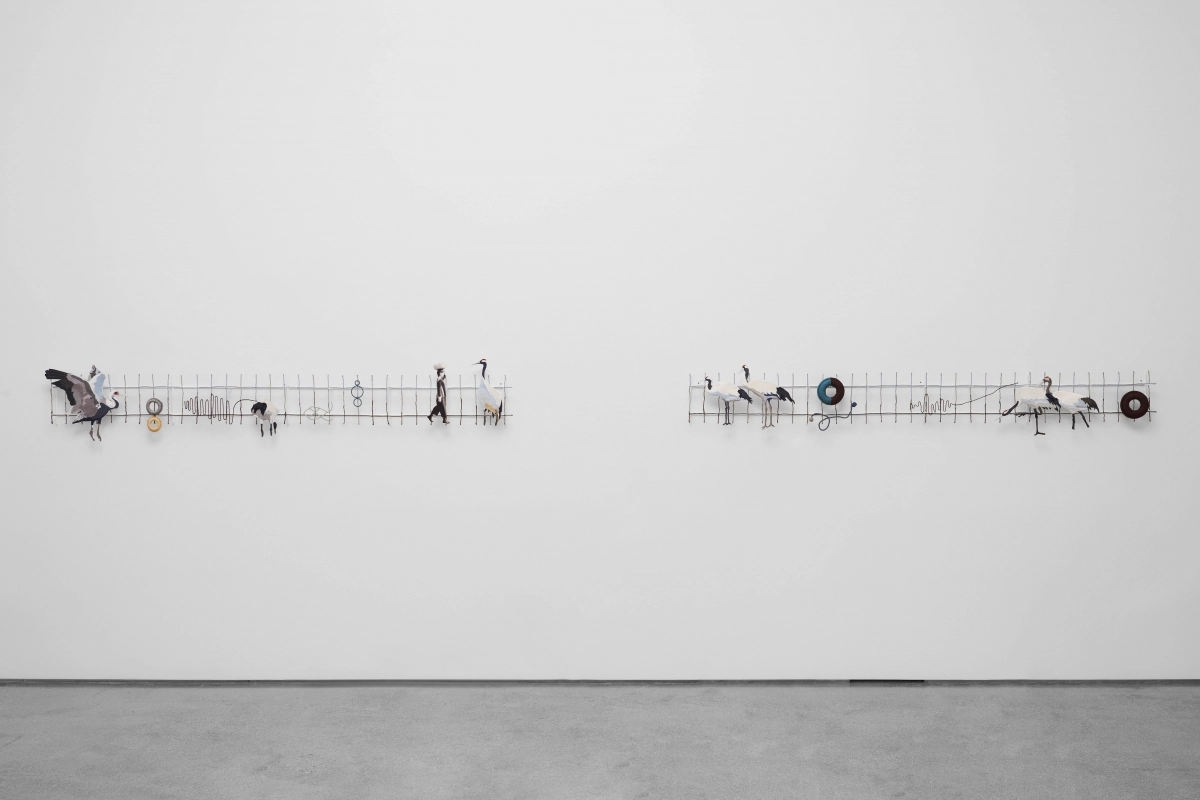 홍영인 작가가 비무장지대(DMZ)에서 수백 마리 두루미를 만났던 경험을 녹인 작품 ‘소나타: 두루미와 나’. PKM갤러리 제공