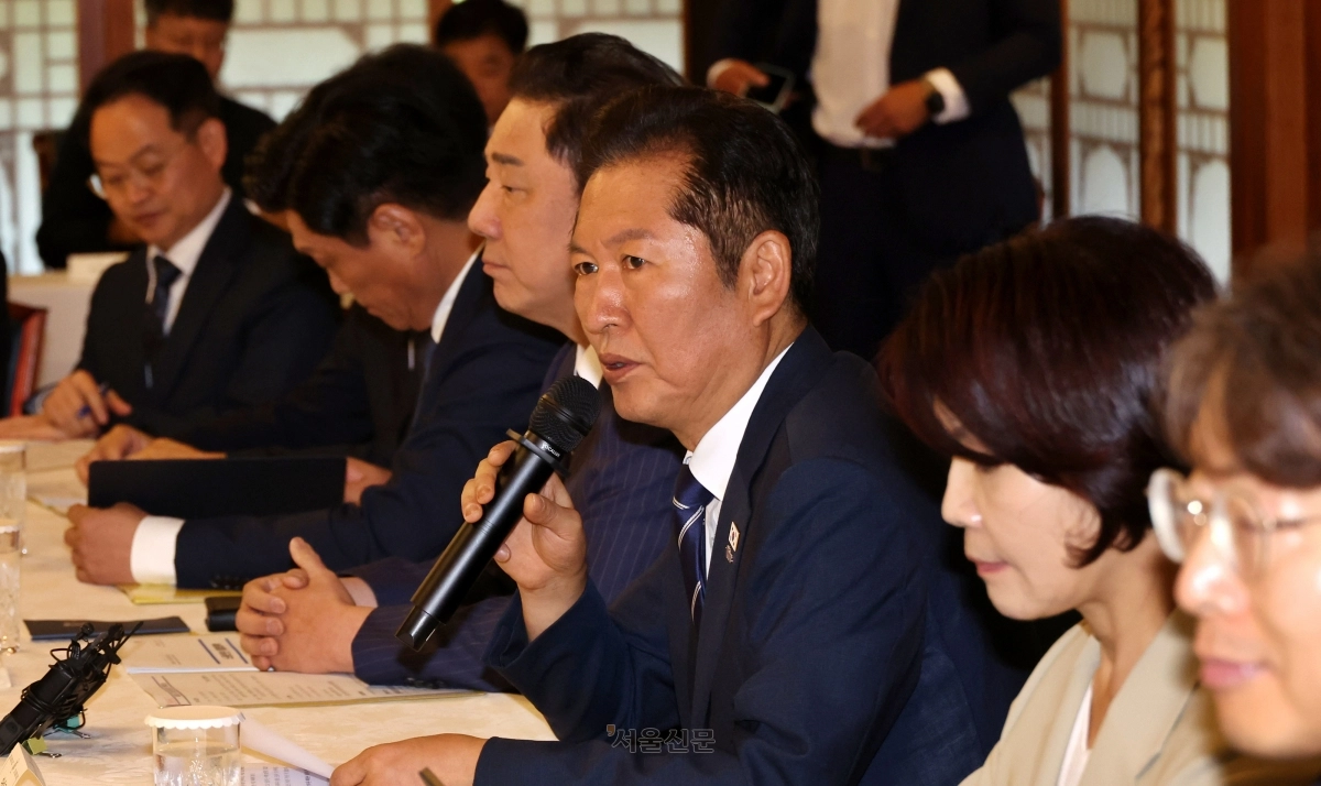 더불어민주당 정청래 대표가 7일 서울 종로구 삼청동 국무총리 서울공관에서 열린 제3차 고위당정협의회에서 발언하고 있다. 2025.9.7 이지훈 기자