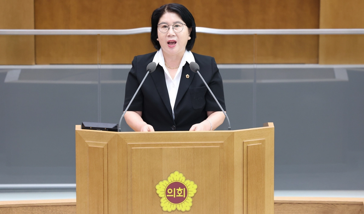 9월 9일 열린 제386회 임시회 본회의에서 5분 자유발언을 진행하고 있는 교육행정위원회 이서영 의원. (사진=경기도의회)