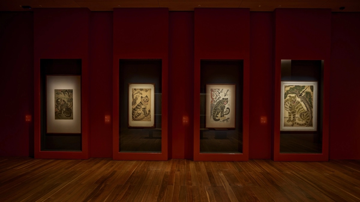 왼쪽 두 번째 작품이 ‘피카소 호랑이’라는 별칭이 붙은 19세기 ‘호작도’. 리움미술관 제공