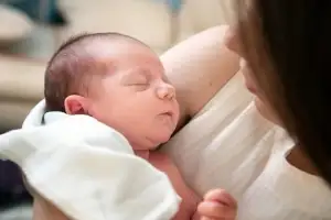 미혼모·미혼부에 월 33만원… 여가부, 내년 6260억원 한부모가족 지원에 투입