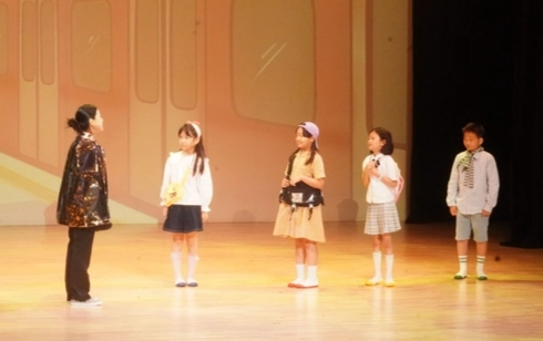 서울 노원구 어린이·청소년 연극제 무대에 오른 어린이들.   노원구 제공