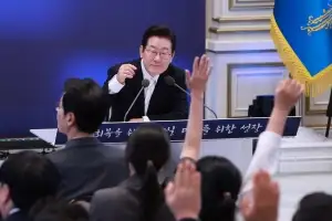 이 대통령 “내란특별재판부 그게 무슨 위헌이냐”…취임 100일 기자회견