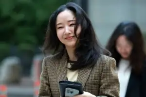 [포토] ‘하이브와 소송전’ 민희진, 법원 출석