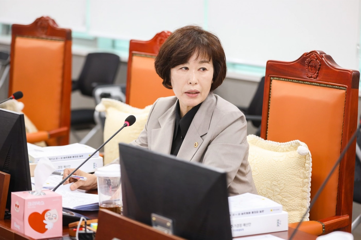 이채영 의원. 9월 12일 열린 제386회 임시회 의회운영위원회 2025년도 추가경정예산안 심의에서 실적·면밀한 수요 검토 없는 예산 편성, 도민 혈세 낭비 지적. (사진=경기도의회)