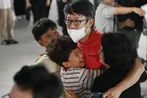 ‘기다리던 가족의 품으로’