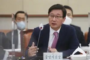 [단독]송경호 전 부산고검장, 변호사 개업···법무법인 플래닛 합류