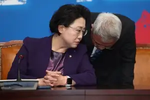 조국혁신당 ‘성 비위’ 가해자 지목된 당직자 “성희롱·추행 없었다” 주장