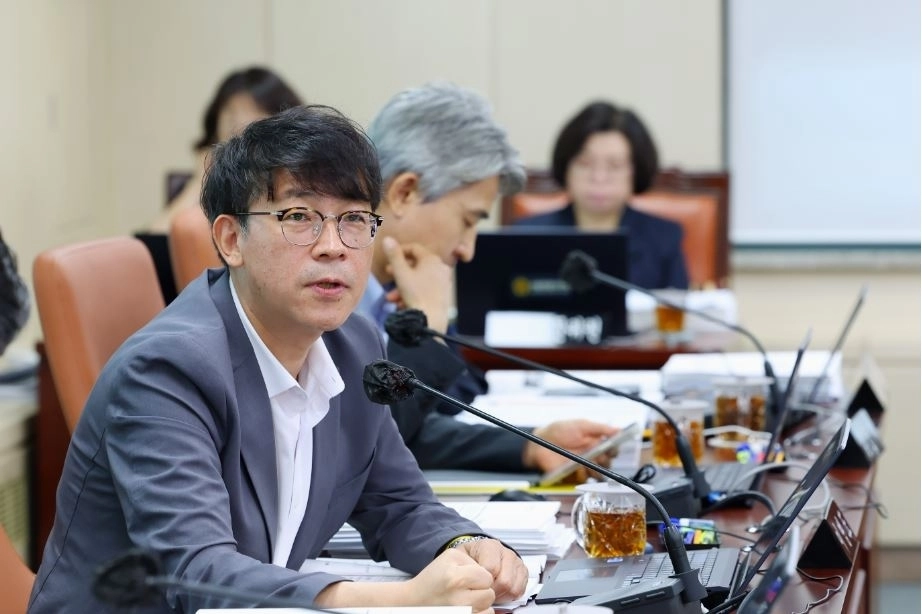 질의하는 이병도 의원