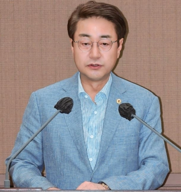 질의하는 최민규 의원