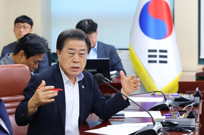 질의하는 김용호 의원