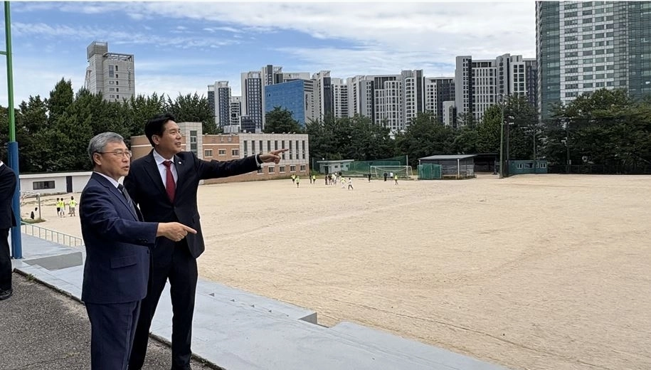 정근식 서울시교육감과 김길영 서울시의원