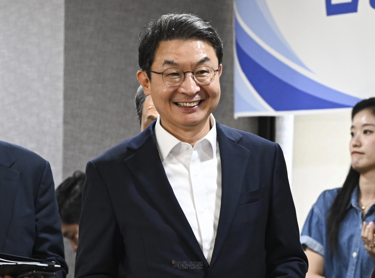 이억원 금융위원장이 15일 서울 중구 은행연합회에서 열린 금융위원장-금융지주 회장 간담회에 참석하고 있다. 2025.9.15 이지훈 기자