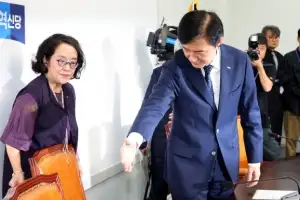 [포토] 조국 위원장, 비대위 참석