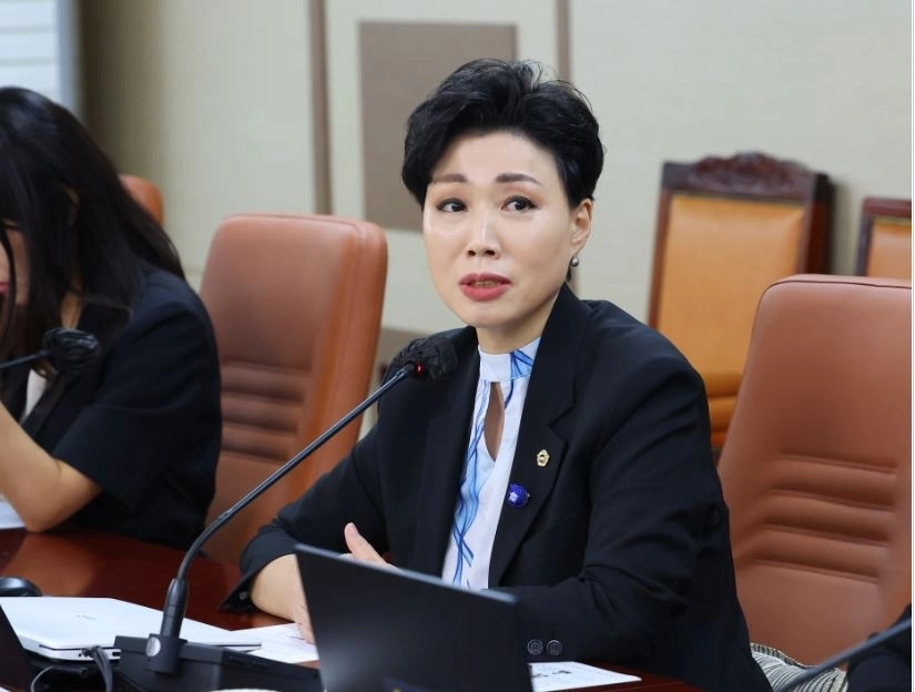 질의하는 최재란 의원