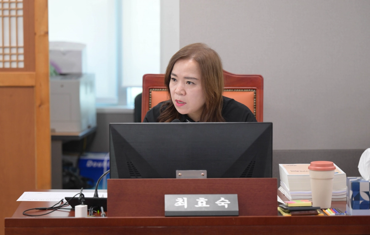 최효숙 의원. 10일 제386회 임시회 여성가족평생교육위원회 추가경정 예산안 심사에서 이민사회국, 경기도서관, 미래세대재단 관련 주요 현안 지적 및 개선 요구. (사진=경기도의회)