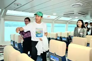 정식 운항 하루 앞둔, 서울시 첫 수상교통 ‘한강버스’ 취항식