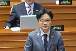 김정관 “책상 치며 밀당 중… ‘마스가’처럼 기회”