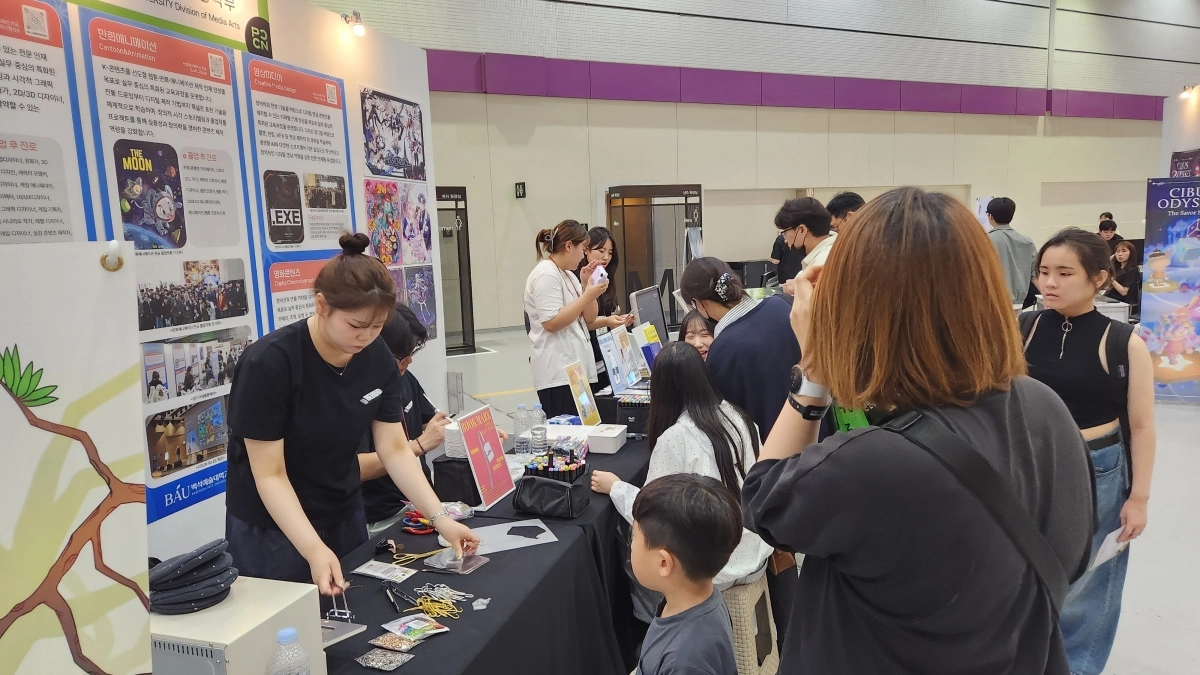 2025 서울 팝콘 부스 참가한 백석예술대 영상학부. 백석예대 제공