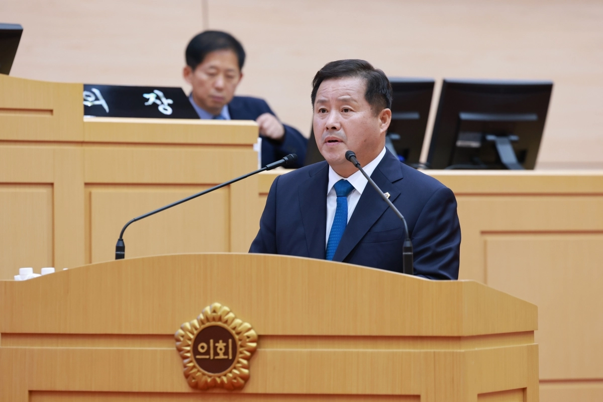 차영수(더불어민주당·강진) 전남도의원이 전라남도의회 제393회 임시회 제3차 본회의에서 도정질문을 하고 있다.