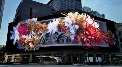 강이연 작가의 작품이 신세계스퀘어에 상영되고 있는 모습. 강이연 스튜디오 제공