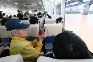 ‘한강버스’ 운항 3일 만에 1만명 탑승