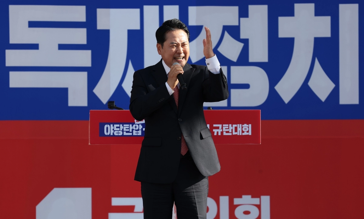 국민의힘 장동혁 대표가 21일 대구 동구 동대구역 광장에서 열린 ‘야당탄압·독재정치 국민 규탄대회’에서 발언하고 있다. 2025.9.21 연합뉴스