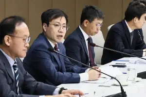 한미 고위급 3차 ‘무역 담판’… 돌파구 찾나