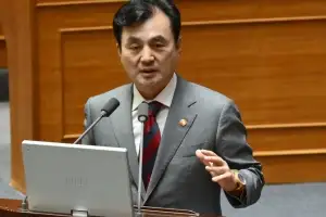 국방부가 ‘내란극복’?…국힘 “이게 문민장관이냐” 지적에 명칭 수정