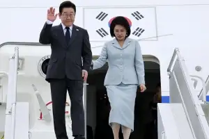 이 대통령, 뉴욕 도착…3박 5일 유엔 다자외교 데뷔전