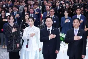 “대한민국 다시 정상으로 돌아와 도약할 때”…뉴욕 동포 만난 이 대통령