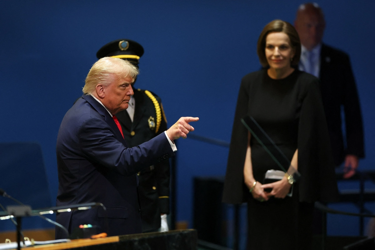 23일 미국 뉴욕 유엔 본부에서 열린 제80차 유엔 총회에서 도널드 트럼프 미국 대통령이 손짓을 하고 있다. 뉴욕 로이터 연합뉴스