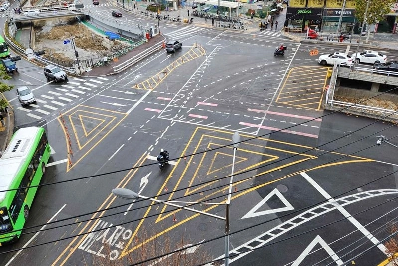 미림여고 입구 교차로 횡단보도 전경