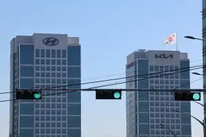기아 노사, 5년 연속 무분규로 임협 잠정 합의…기본급 10만원 인상