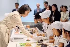 ‘K푸드’ 홍보 선봉장 선 김혜경 여사 “한식은 한국인의 삶과 정서를 담은 문화”