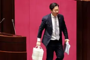 [포토] 박수민 의원, 국회 필리버스터 최장기록 경신